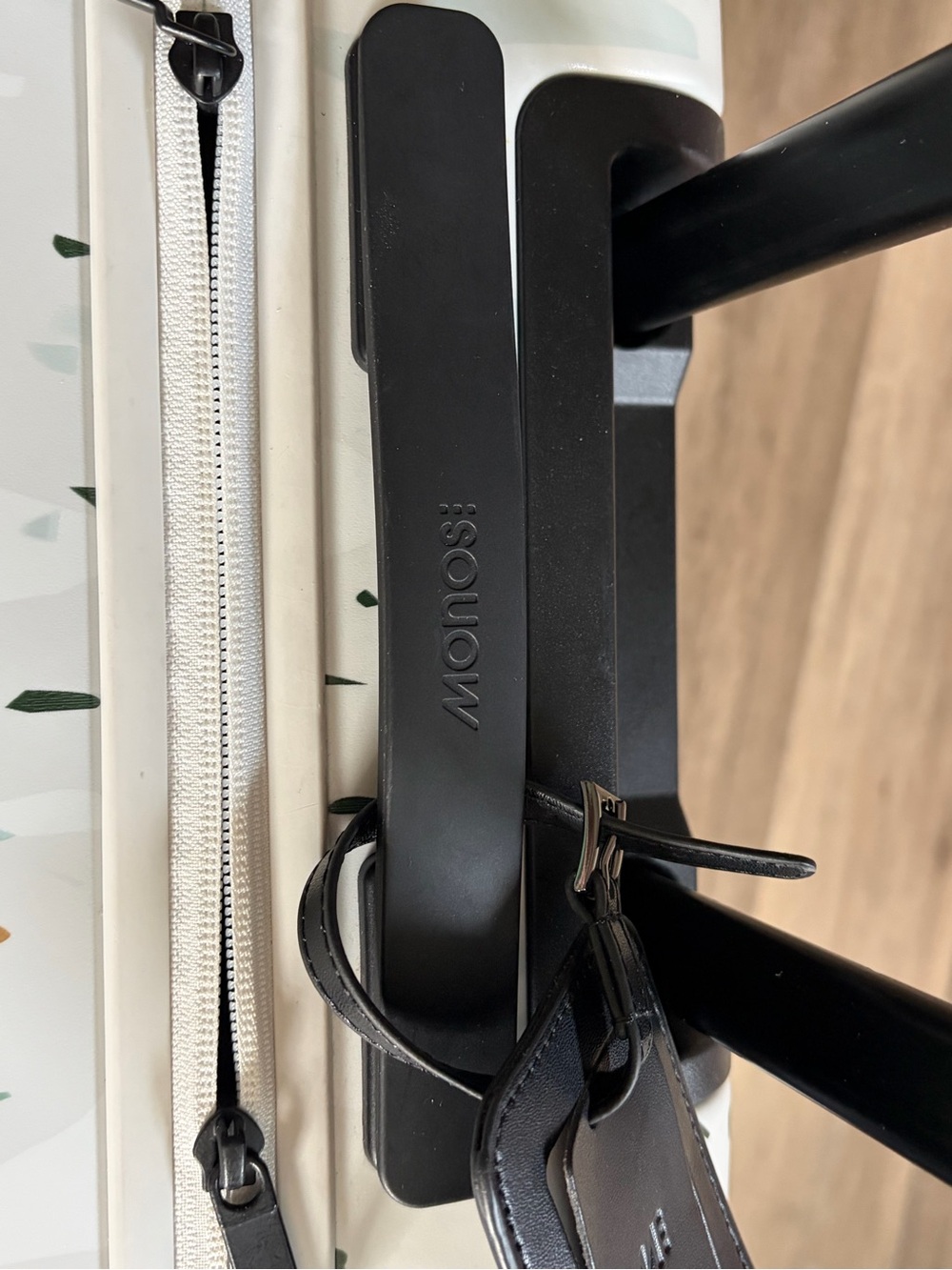 Beautiful Monos White Terrazzo-Print Carry-On Pro Plus Suitcase!! - Picture 5 of 16
